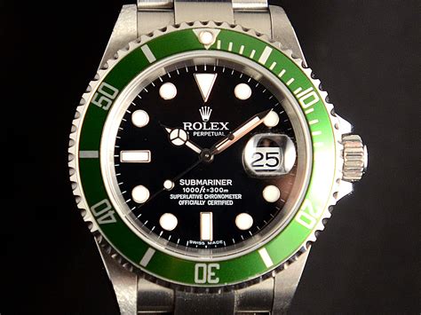 rolex submariner verde con cinturino acciaio|rolex submariner verde.